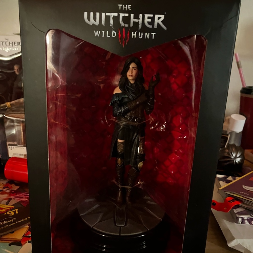 Fantasy Warrior Figurine - Black and Brown - Picture 2 of 2